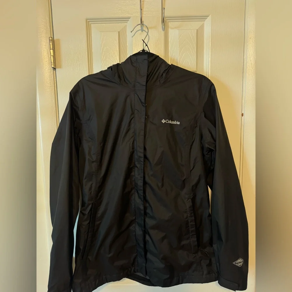 Women’s Columbia Black Lightweight Hooded Rain Jacket- Large - Picture 2 of 7